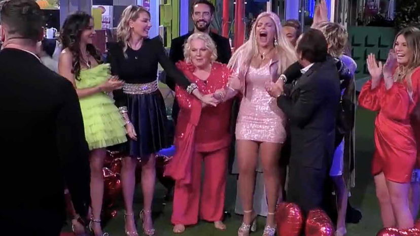 Francesca Cipriani: la proposta di matrimonio al GF Vip organizzata a giugno preview