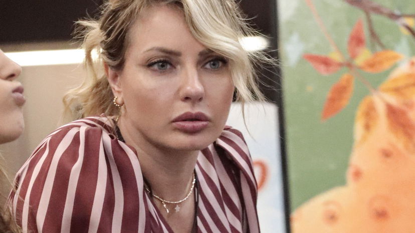 Manila Nazzaro si ritira dal Grande Fratello Vip e spiega perché preview