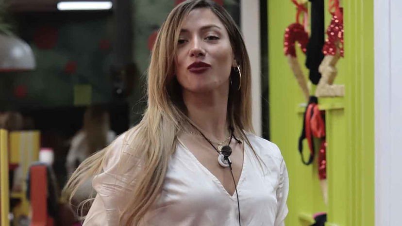 Soleil Sorge crede che Alex Belli sia innamorato di lei: “Io ho messo un punto” preview