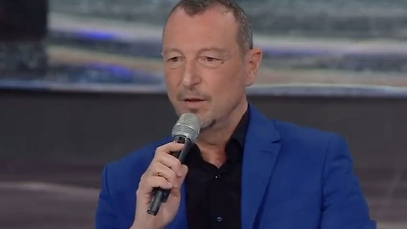 Amadeus parla degli esclusi di Sanremo 2022: “Sono 321, mi dispiace” preview