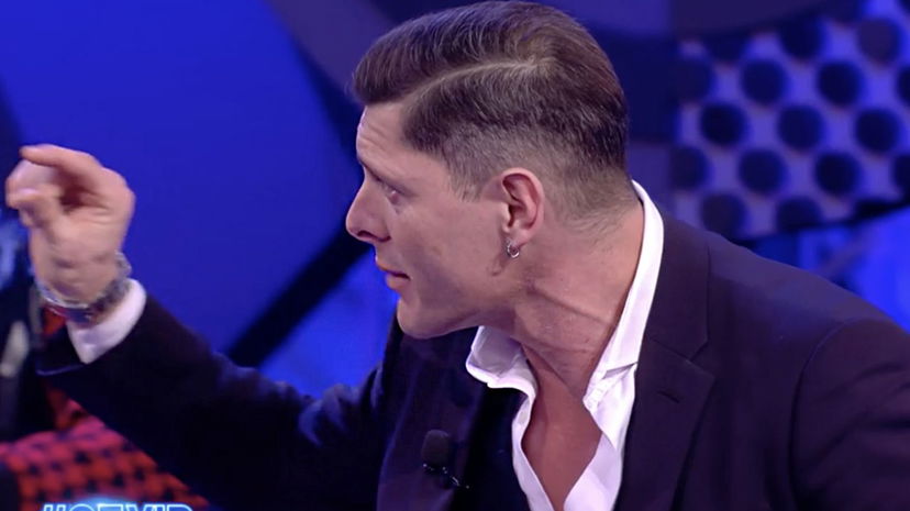 Aldo Montano litiga con Alex Belli, che lascia lo studio: “Sai solo alzare le mani” preview