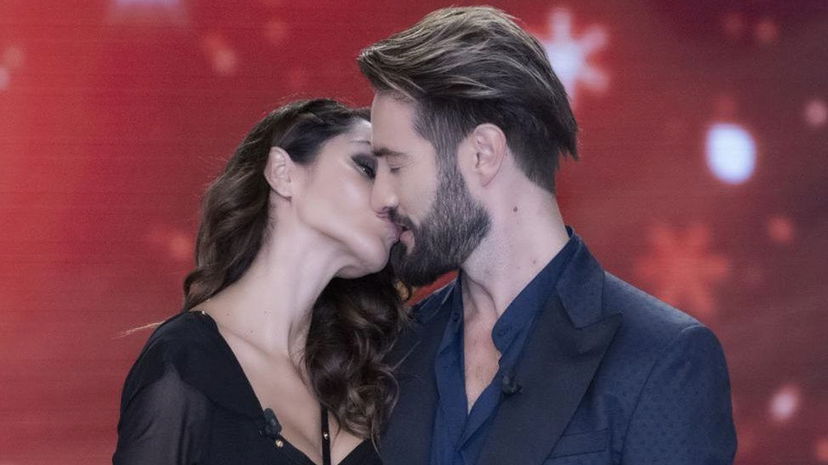 Delia Duran sgancia la bomba: “Io e Alex siamo stati in tre, amiamo la condivisione” preview
