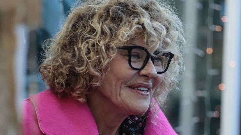 Eva Grimaldi fa chiarezza sul proprio orientamento sessuale: “Io lesbica a 50 anni” preview