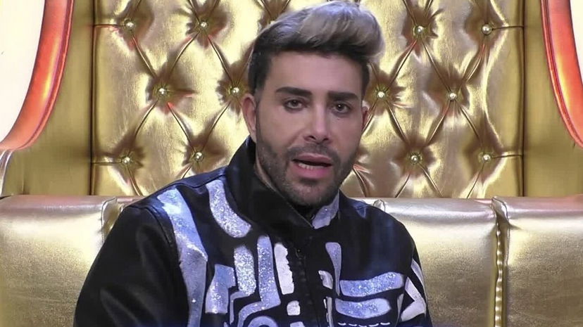 Giacomo Urtis rivela chi è l’etero curioso del GF Vip: “Senza telecamere con me avrebbe ceduto” preview