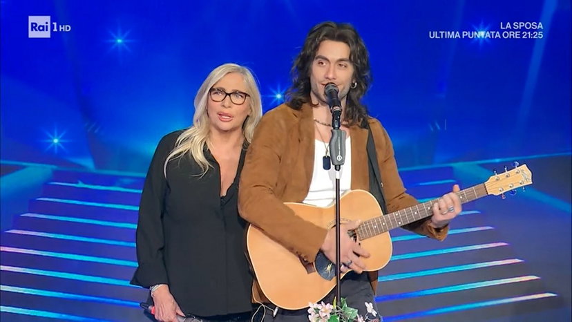 Pierpaolo Pretelli imita Ligabue a Domenica In preview