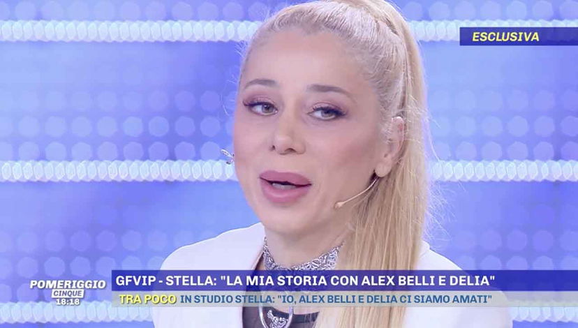 Stella, l’amica di Alex e Delia dalla d’Urso: “Ci amiamo tutti e tre” preview