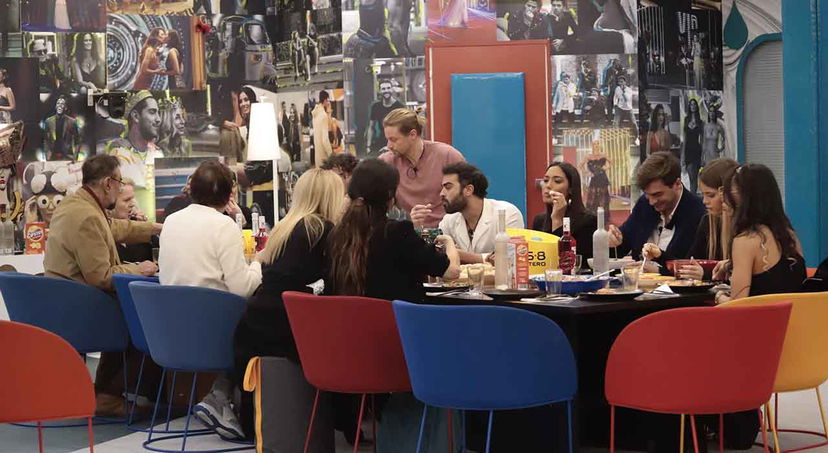 Gianluca Costantino e Antonio Medugno nuovi concorrenti del GF Vip (ma c’è ancora un biglietto di ritorno da scoprire) preview