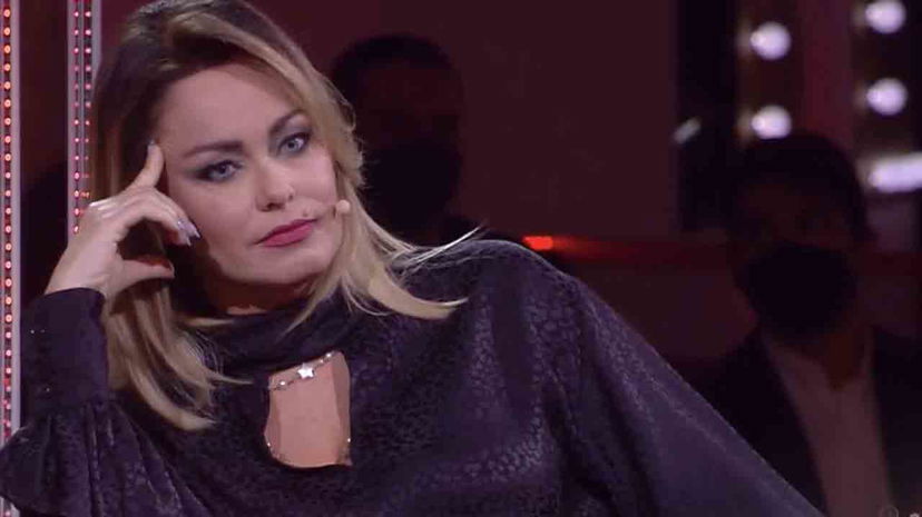 Sonia Bruganelli risponde ad Adriana Volpe dopo il tweet polemico preview