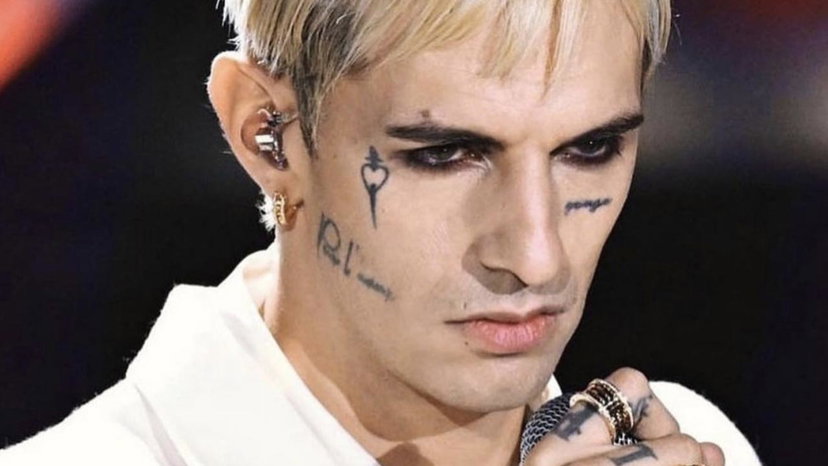 Achille Lauro: ex prof di Amici gli tira una frecciatina preview