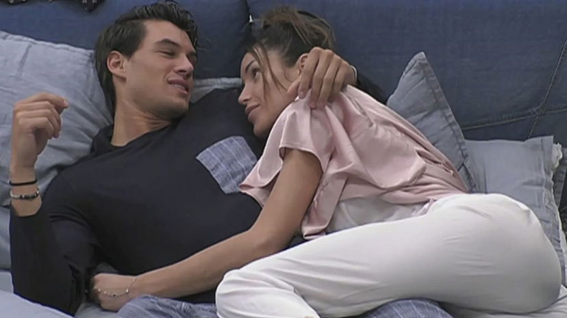 Delia Duran pazza di Antonio: “Mi fa impazzire, cosa farei con lui senza telecamere” preview