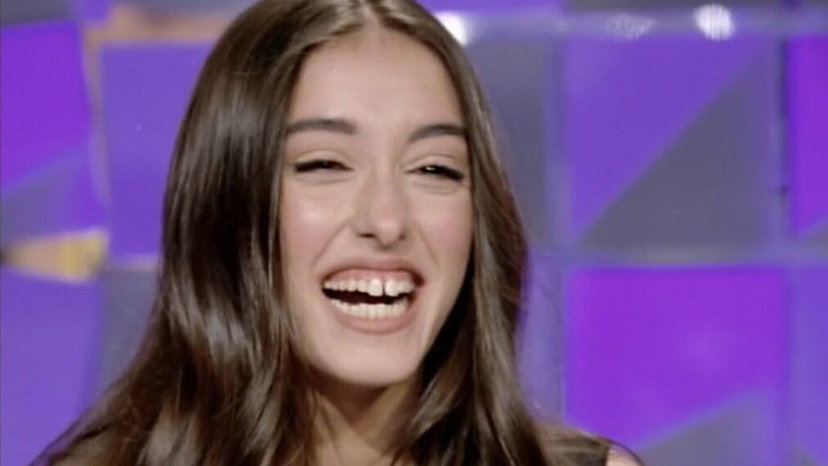 Giulia Stabile e il vero motivo per cui ride spesso: “Ecco perché rido sempre” preview