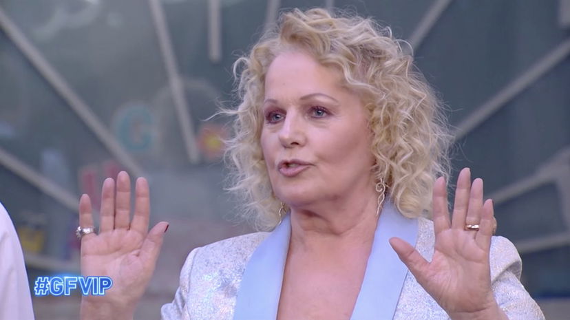 Katia Ricciarelli vuole abbandonare il GF Vip: “Fatemi uscire. Andate tutti a fare in C” preview