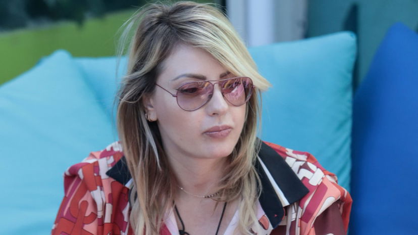 Manila Nazzaro rivela la verità sui vaccini al GF Vip: “Io l’ho fatto oggi” preview