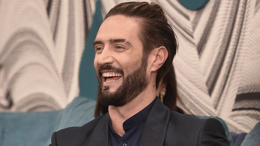 Miriana Trevisan mette all’angolo Alex Belli, che ammette il teatrino con Soleil e Delia preview