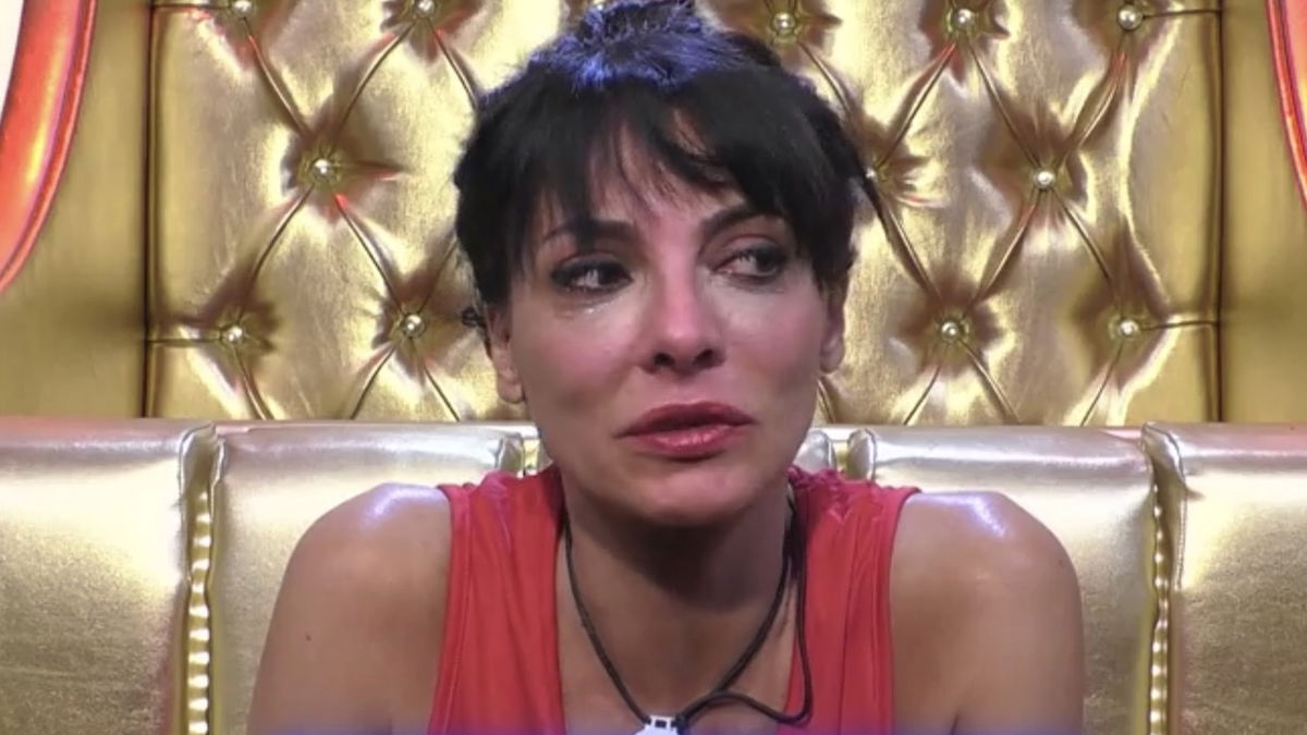 Miriana Trevisan scoppia in lacrime per una confessione di Biagio: “Lo amo, però mi metto da parte” article-post