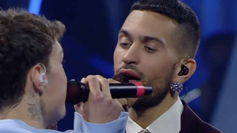 Mahmood, malore in camerino all’Ariston preview