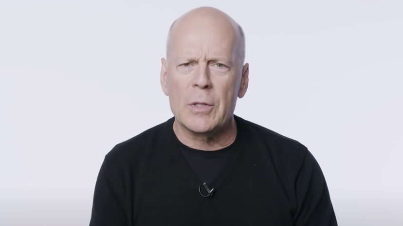 Bruce Willis si ritira dal cinema, l’annuncio della figlia: “Papà soffre di afasia” preview