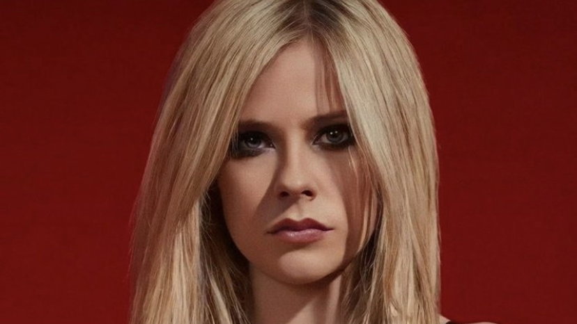 Disastro Avril Lavigne: copie vendute dal suo nuovo album Love Sux preview