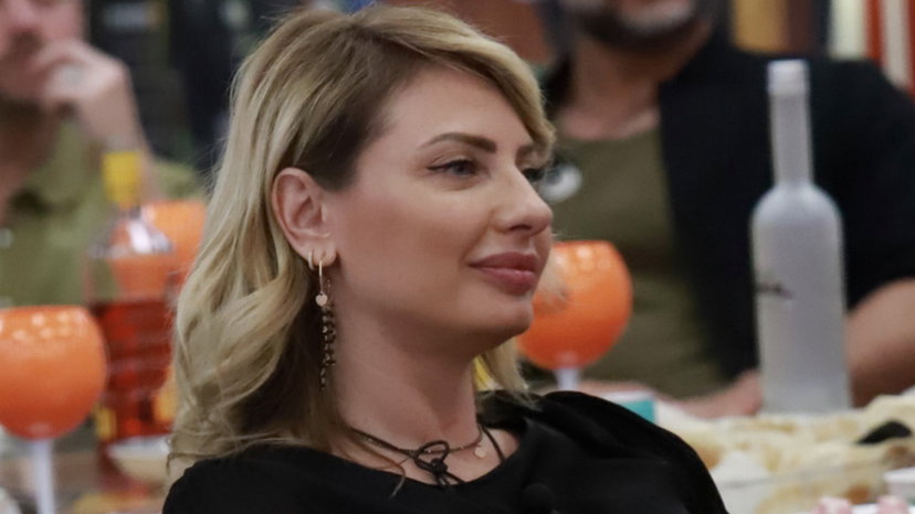 Manila Nazzaro, il duro attacco di un volto del GF Vip: “Mai lottare con un maiale” preview