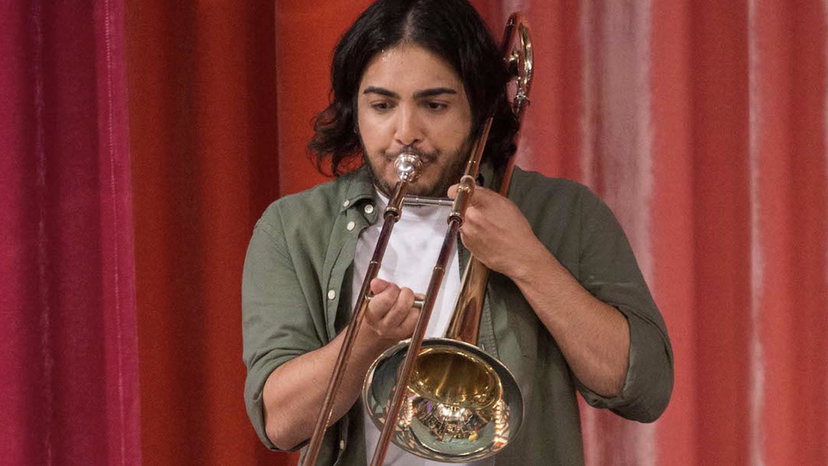 Max Angioni a LOL 2: “Non è concepibile pensare di poter far ridere Guzzanti” preview