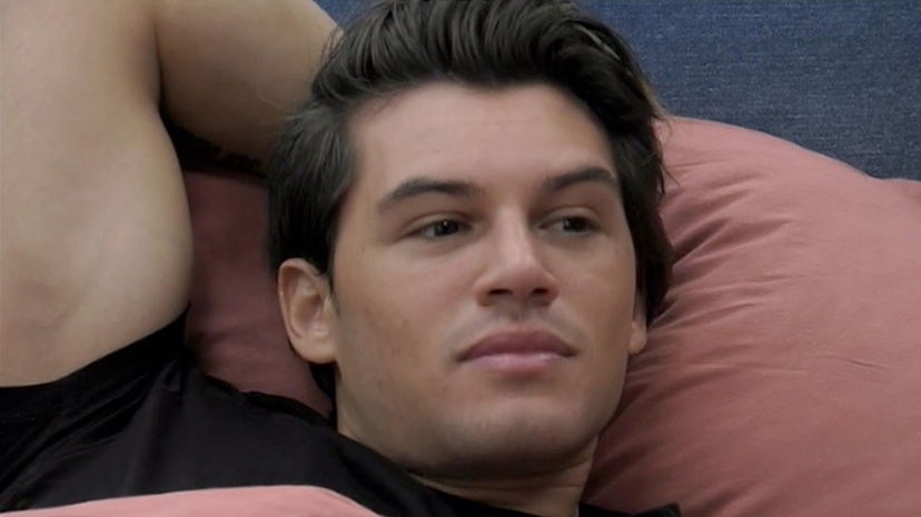 Medugno confessa i suoi delicati problemi: “Sono finito in terapia. Ho paura, ecco cosa mi succede qui” preview