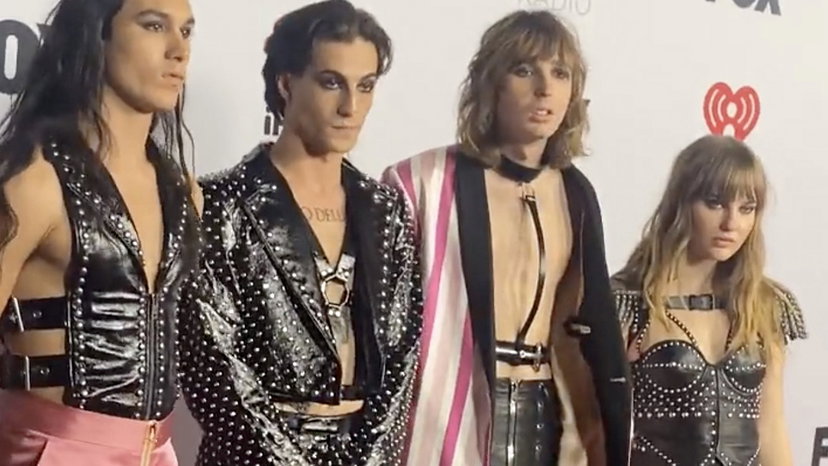 iHeartRadio Music Awards, i Maneskin vincono e si esibiscono con Beggin: lista di tutti i vincitori preview