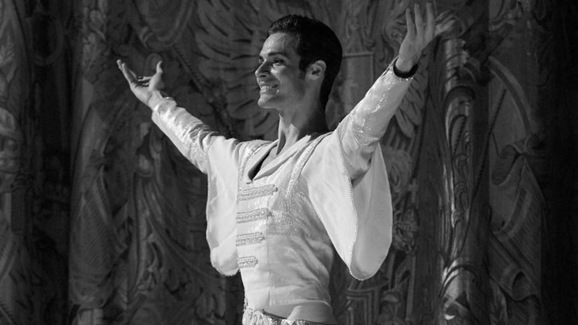 Jacopo Tissi, il primo ballerino del Bolshoi di Mosca si ritira: “Nessuna guerra può essere giustificata” preview