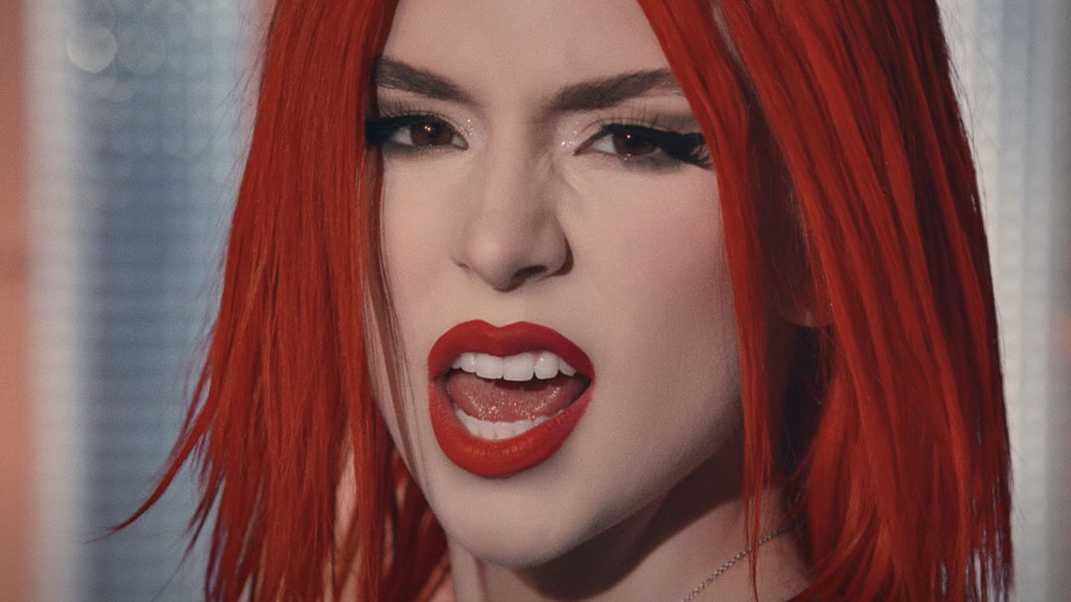 Ava Max è tornata con un singolo perfetto: “Maybe You’re The Problem” article-post