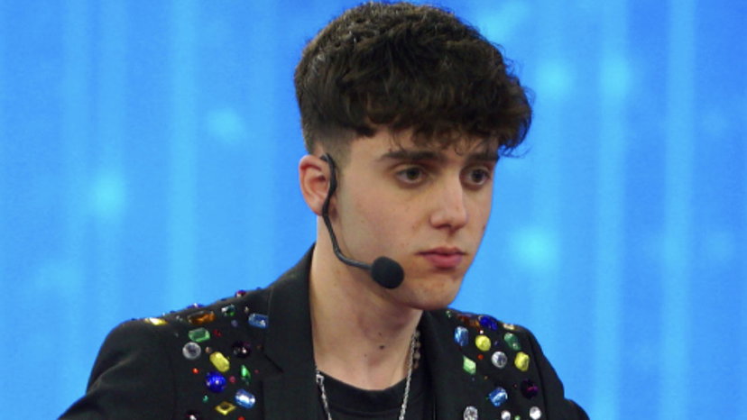 LDA eliminato da Amici: Maria De Filippi interviene, il retroscena su Gigi D’Alessio preview