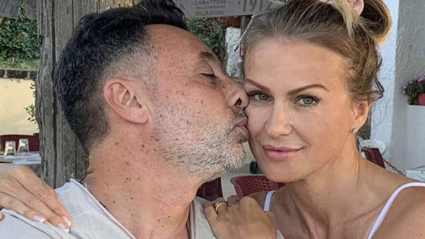 Massimiliano Caroletti ed Eva Henger aggiornano sulle loro condizioni di salute: i dettagli dell’incidente preview