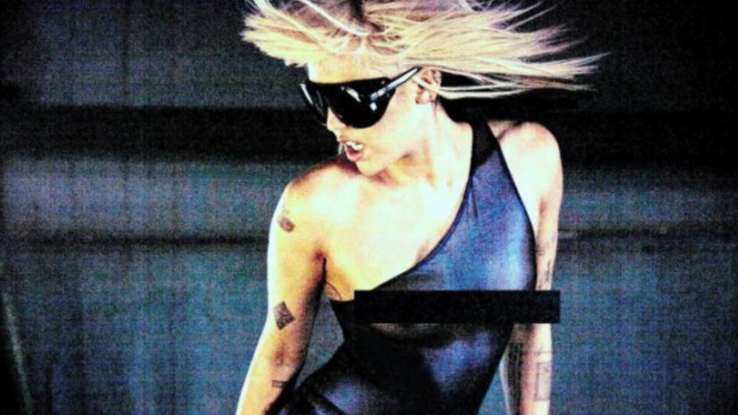 Miley Cyrus: “Mi sono beccata il Covid ma ne è valsa la pena” preview