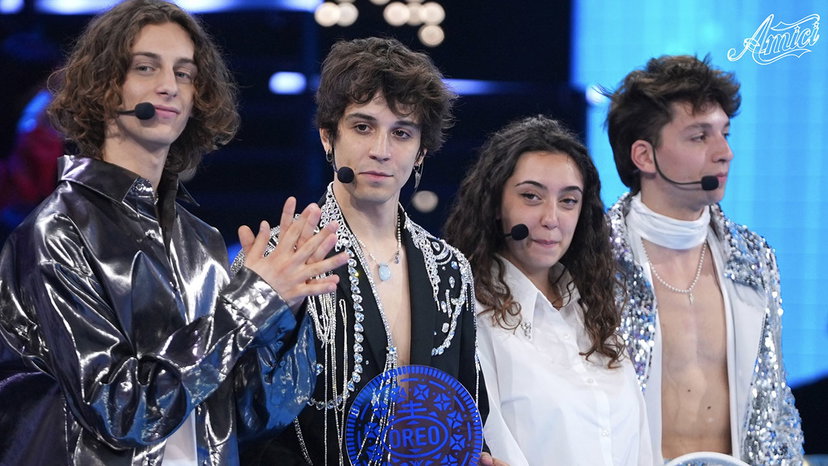 Cantante famosa contraria alla vittoria di Luigi svela chi tifava ad Amici preview