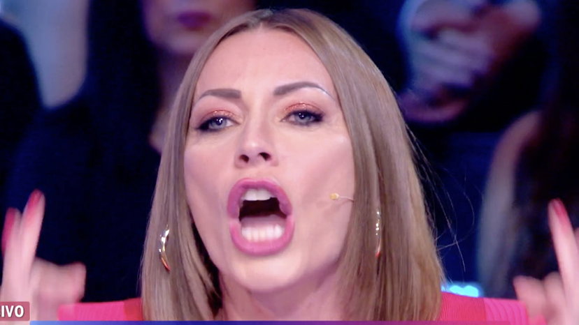 Cascella furiosa: “Denuncerò tutti, questa è follia!” preview