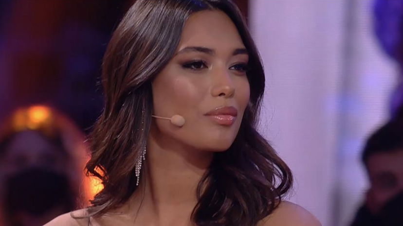 Federica Calemme è piena e si sfoga sui social: “Iniziate a vivere la vostra vita!” preview