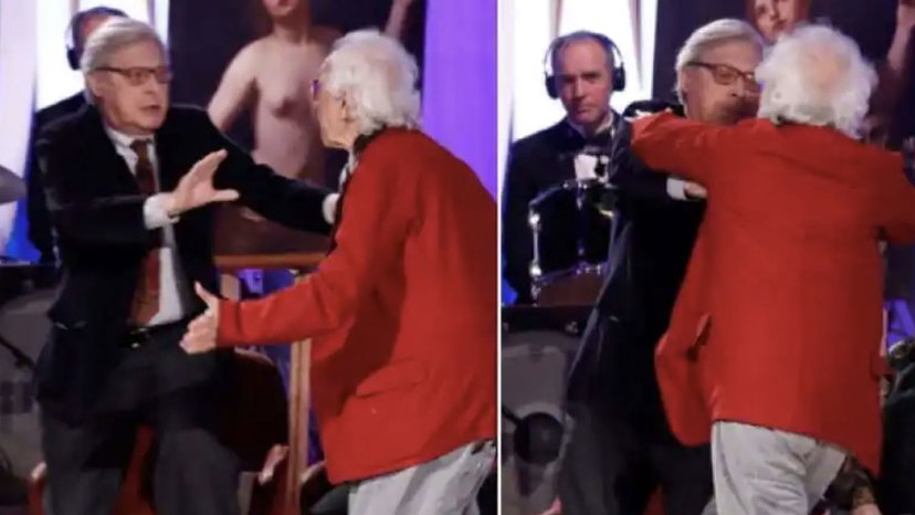 Giampiero Mughini vs Sgarbi: scoppia la rissa al Maurizio Costanzo Show preview