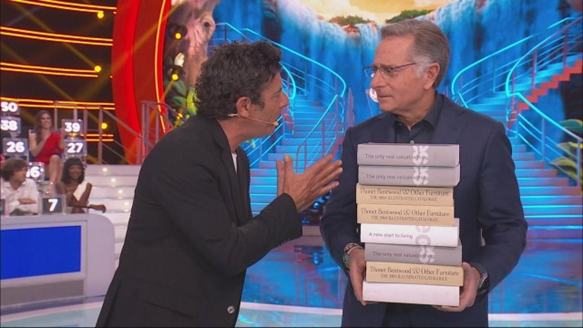 Paolo Bonolis, ecco quando tornerà Ciao Darwin: “Restyling e cambio di giochi” preview