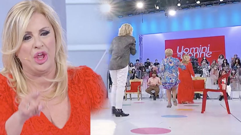 Pinuccia si scaglia contro Tina: “Cattiva, acida, vergogna!” – interviene Maria preview