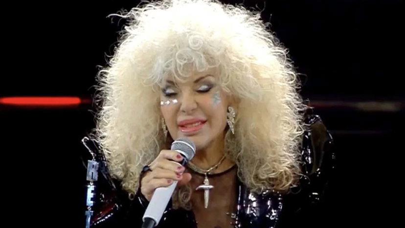 Rettore, l’ex truccatore sbotta contro lei: “Mi ha licenziato dopo 35 anni, ecco perché” preview