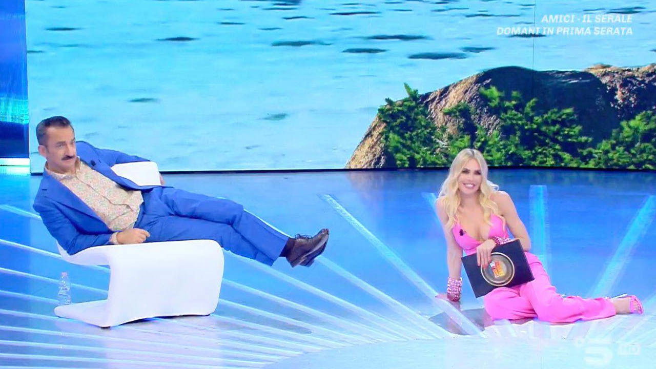 ascolti isola