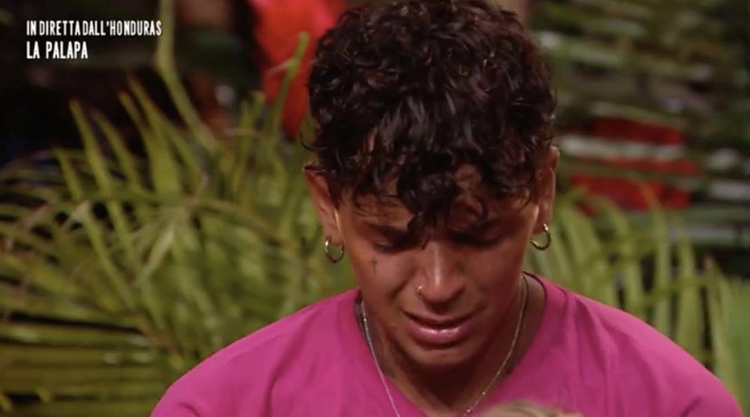 Blind piange dopo le offese ricevute da Nicolas Vaporidis preview