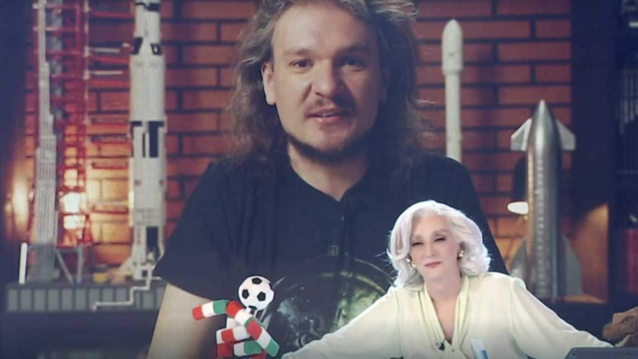 Il divulgatore scientifico Adrian Fartade fa coming out
