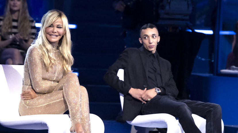 Vera e Jeda verso il Grande Fratello Vip? Signorini rompe il silenzio sugli opinionisti preview