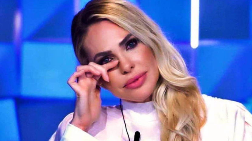 Francesco Totti e Noemi Bocchi: Ilary Blasi si è arrabbiata a causa delle loro foto insieme preview