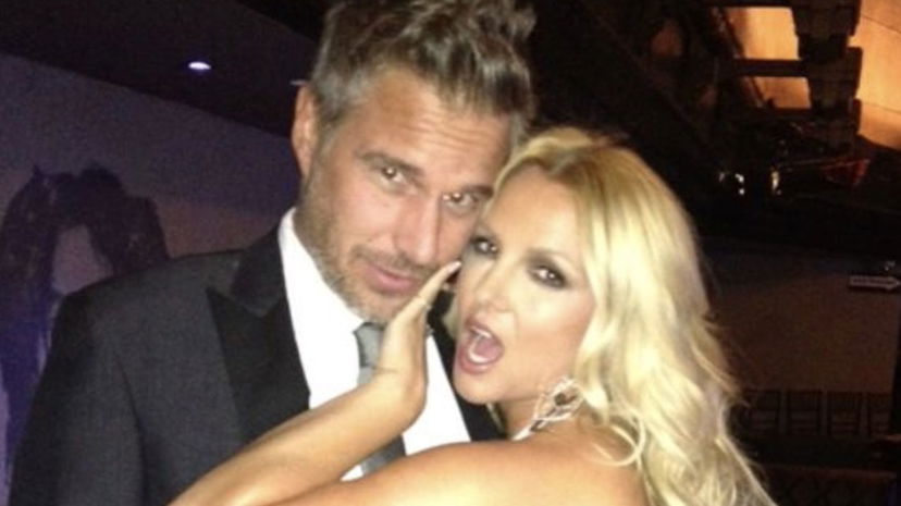 Jason Trawick, l’ex di Britney è gay? Il coming out pubblico e la spiegazione preview