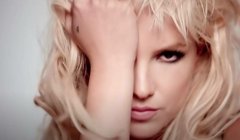 Madonna registra un remix su una vecchia hit di Britney Spears