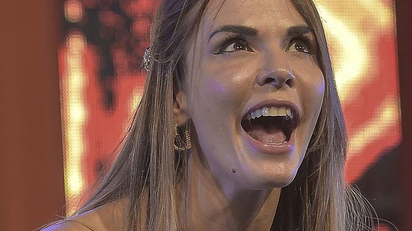 Andrea Romano (marito di Sara Manfuso) fuori dal Parlamento: la reazione di Sonia Bruganelli preview