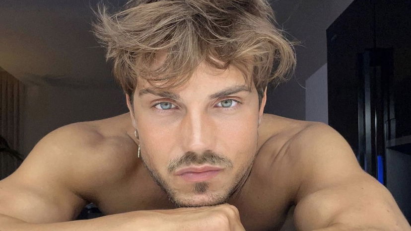 Dal Moro prima di entrare al GF Vip parla di polemiche e rumor: “Io gay?” preview