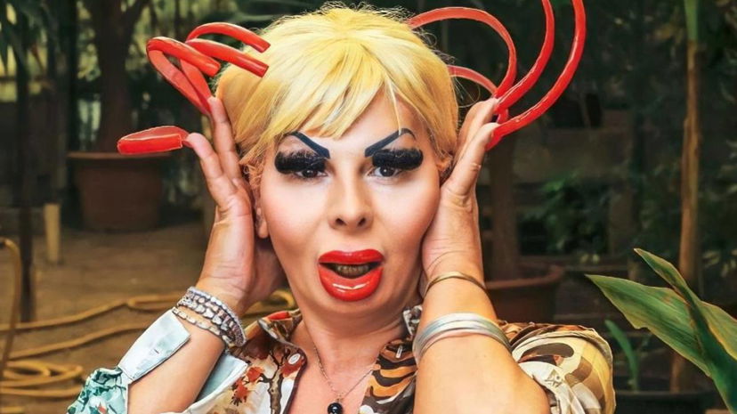 Elenoire Ferruzzi litiga in diretta durante una video intervista e volano stracci preview