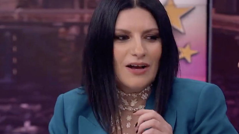 Matteo Salvini applaude Laura Pausini che si è rifiutata di cantare Bella Ciao preview