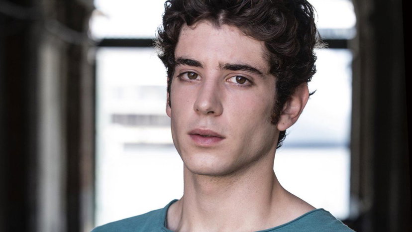 Nicolas Maupas di Mare Fuori vince il premio come Miglior Attore Rivelazione a Venezia 79 preview